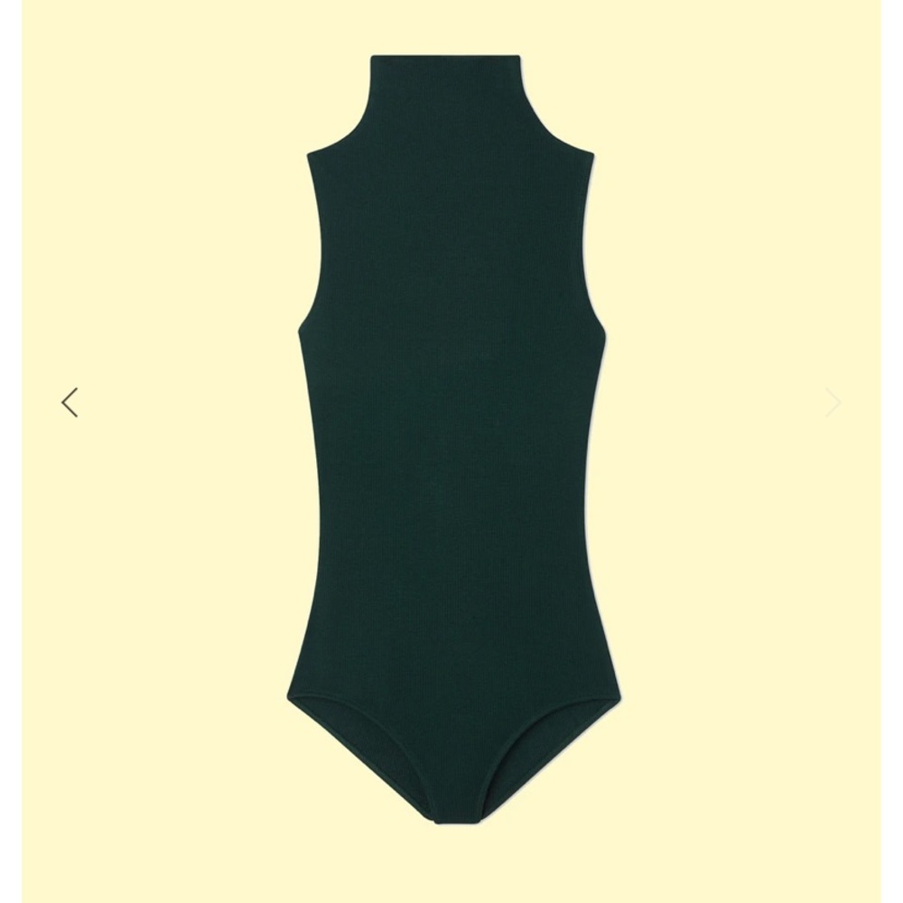 Sleeveless bodysuit